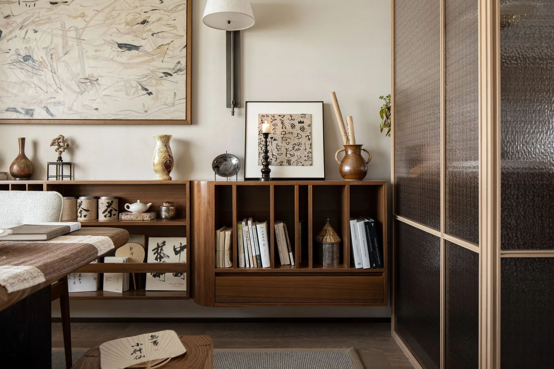 img-01 - 北京西岸 全屋定制·高定整装.></p><p>气味大?很多所谓‘环保板’只测板材,不测漆。宣伟水性漆不是广告词,是实打实低VOC,刷完通风7天就能搬进书房看书。HENF级不是摆设,是采暖季实测无醛添加数据(待核)。<img loading=