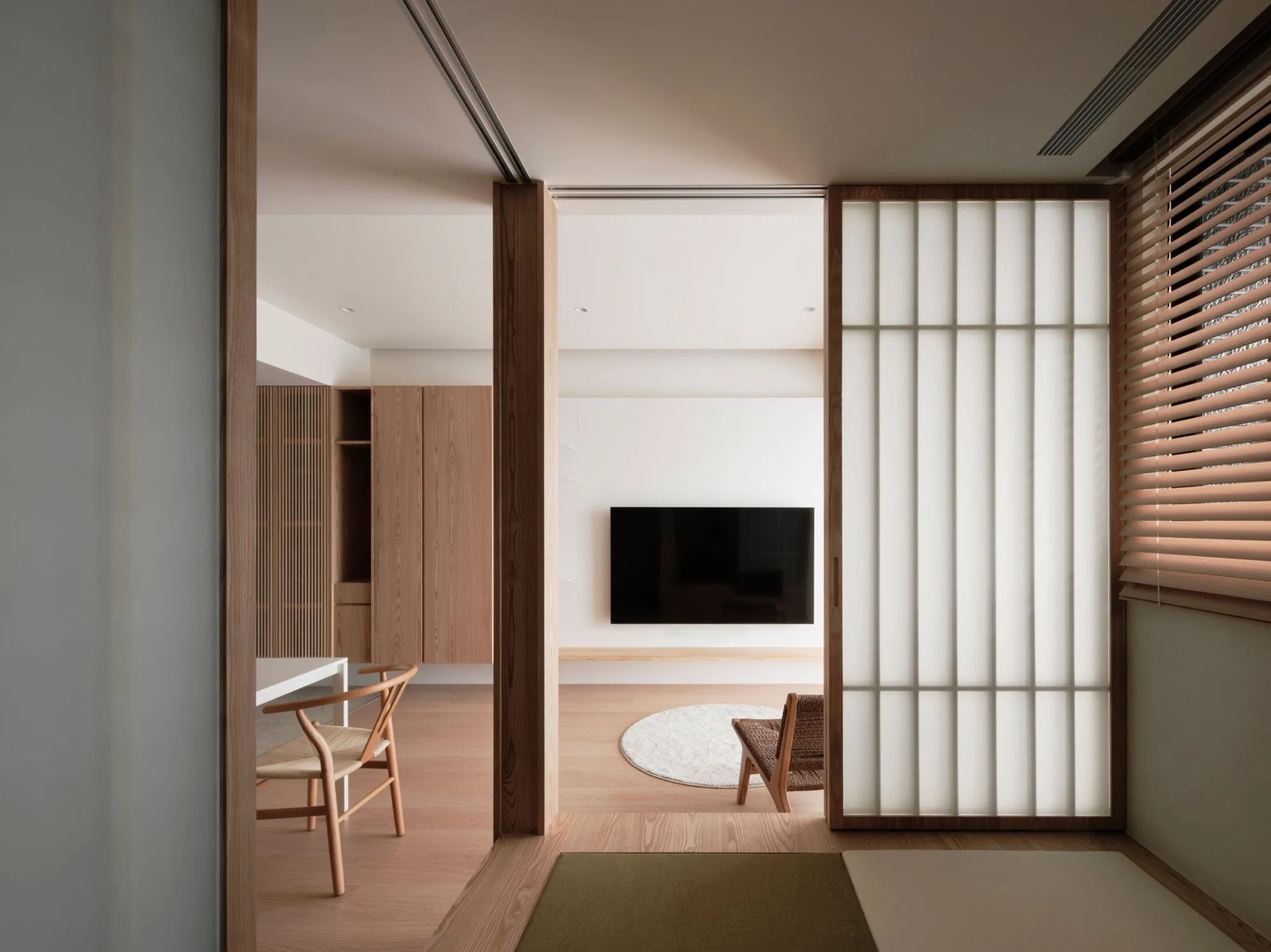 img-01 - 北京西岸 全屋定制·高定整装.></p><p>第二招:门墙柜真同源。你看这张实景<img loading=
